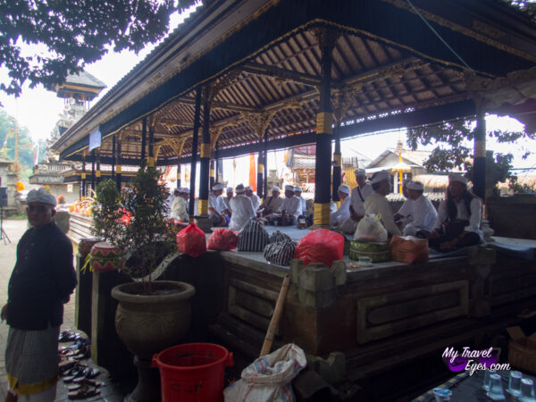 Temple Pura Hulundanu Batur